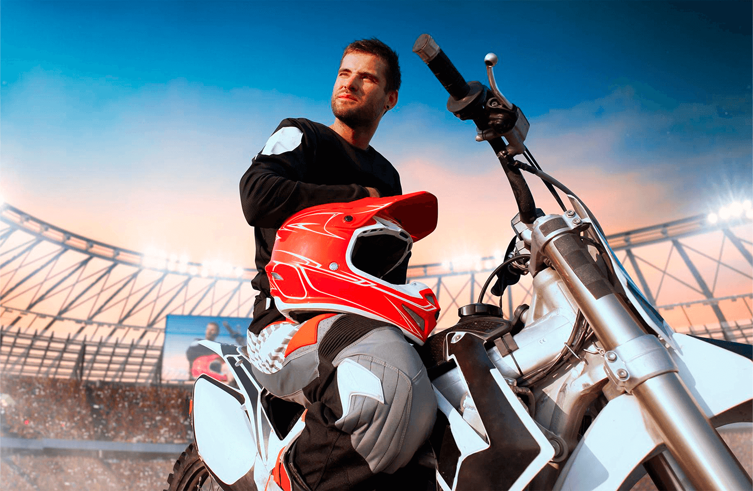 motociclista descanzando